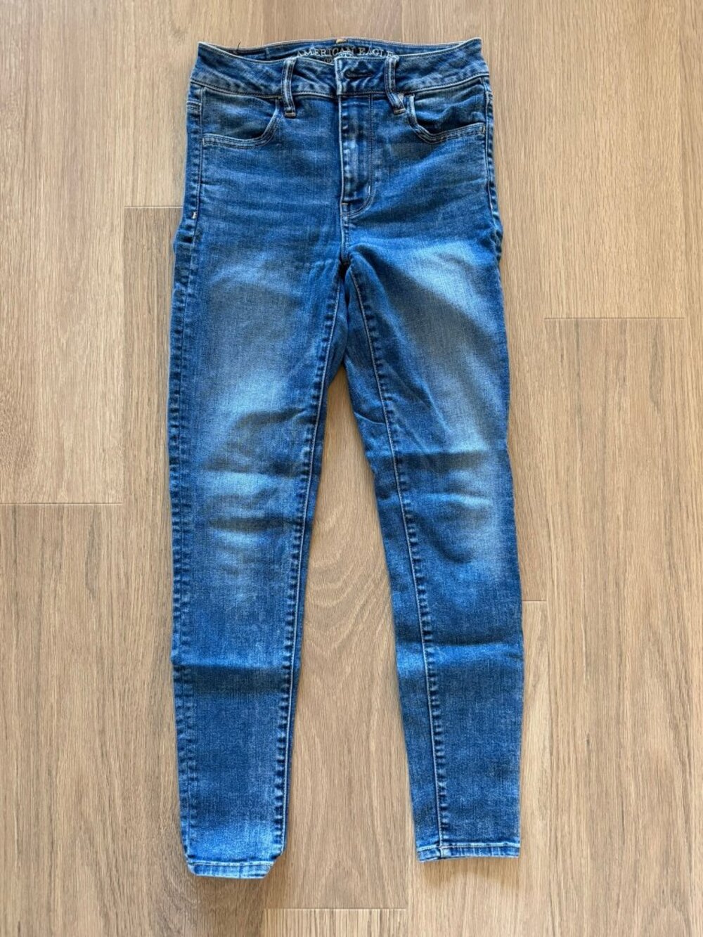 American Eagle Medium Blue Hi-Rise Jegging